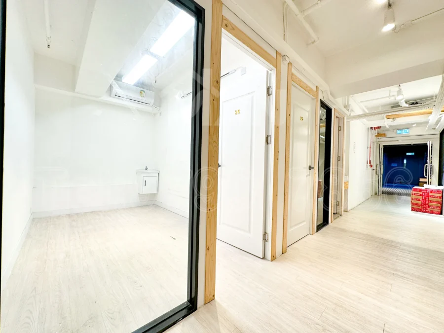 中美中心
Chung Mei Centre MANHKCOM 工廈租盤 觀塘租盤 觀塘租工作室 觀塘網店出租 觀塘多用途工作室出租 租觀塘樓上舖 觀塘工廈出租 觀塘工作室出租 觀塘studio出租 觀塘分租單位 租觀塘工作室 觀塘樓上網店出租 觀塘租樓上舖 觀塘樓上舖出租