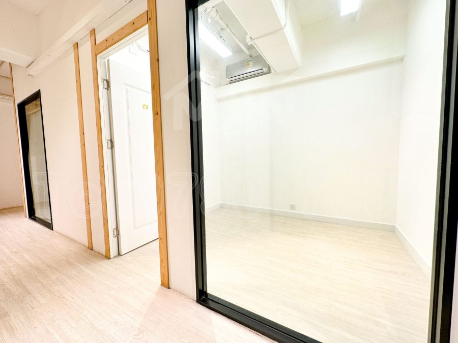 有利中心
Yau Lee Centre MANHKCOM 工廈租盤 觀塘租盤 觀塘租工作室 觀塘網店出租 觀塘多用途工作室出租 租觀塘樓上舖 觀塘工廈出租 觀塘工作室出租 觀塘studio出租 觀塘分租單位 租觀塘工作室 觀塘樓上網店出租 觀塘租樓上舖 觀塘樓上舖出租