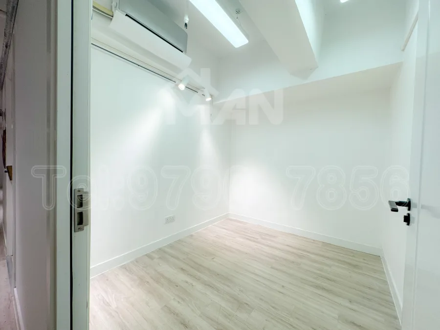 世貿大樓
World Interests Building
Rm.18 MANHKCOM 工廈租盤 觀塘租盤 觀塘租工作室 觀塘網店出租 觀塘多用途工作室出租 租觀塘樓上舖 觀塘工廈出租 觀塘工作室出租 觀塘studio出租 觀塘分租單位 租觀塘工作室 觀塘樓上網店出租 觀塘租樓上舖 觀塘樓上舖出租