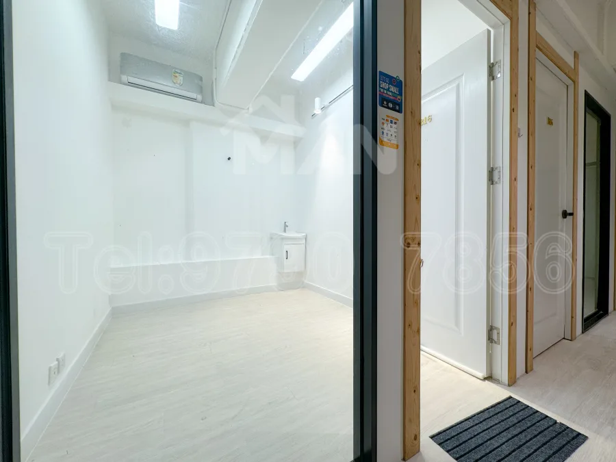 B16
有利中心
yau lee centre MANHKCOM 工廈租盤 觀塘租盤 觀塘租工作室 觀塘網店出租 觀塘多用途工作室出租 租觀塘樓上舖 觀塘工廈出租 觀塘工作室出租 觀塘studio出租 觀塘分租單位 租觀塘工作室 觀塘樓上網店出租 觀塘租樓上舖 觀塘樓上舖出租