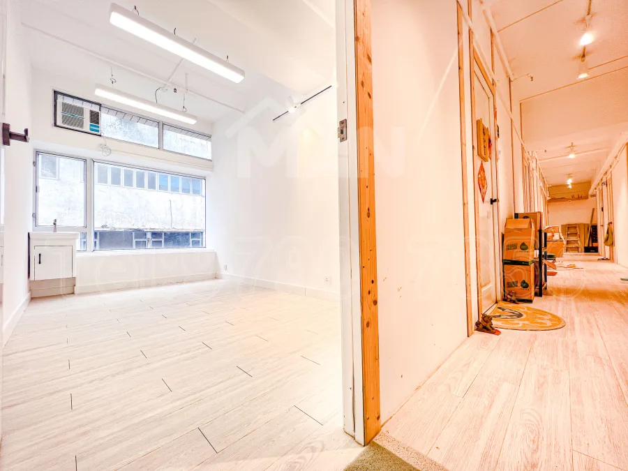 Rm.B12 開聯工業中心 hoi luen industrial centre MANHKCOM 工廈租盤 觀塘租盤 觀塘租工作室 觀塘網店出租 觀塘多用途工作室出租 租觀塘樓上舖 觀塘工廈出租 觀塘工作室出租 觀塘studio出租 觀塘分租單位 租觀塘工作室 觀塘樓上網店出租 觀塘租樓上舖 觀塘樓上舖出租 白色木紋系列