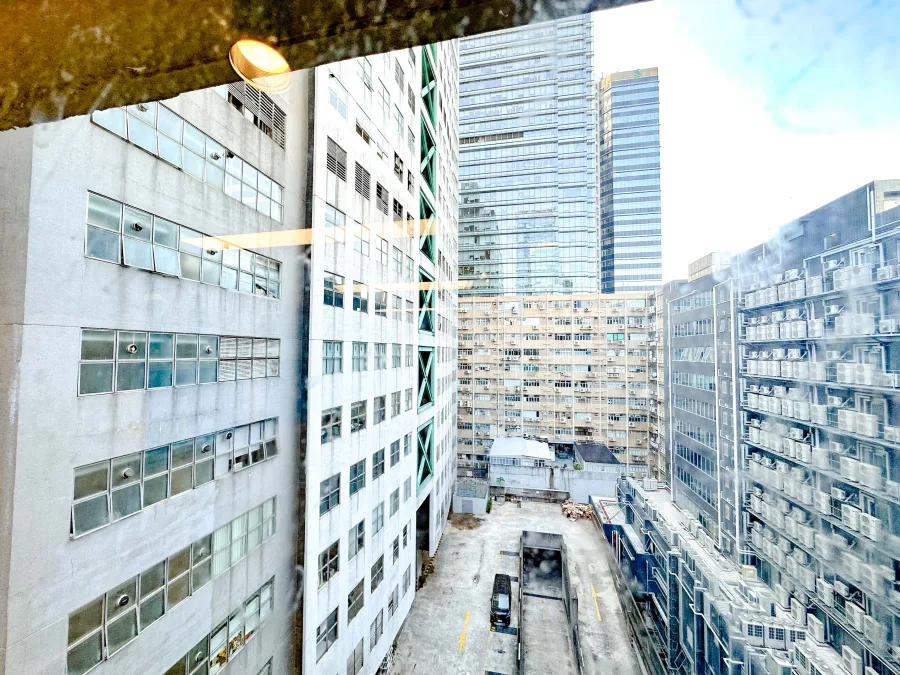 Rm.10
時運工業大廈
Selwyn Factory Building MANHKCOM 工廈租盤 觀塘租盤 觀塘租工作室 觀塘網店出租 觀塘多用途工作室出租 租觀塘樓上舖 觀塘工廈出租 觀塘工作室出租 觀塘studio出租 觀塘分租單位 租觀塘工作室 觀塘樓上網店出租 觀塘租樓上舖 觀塘樓上舖出租