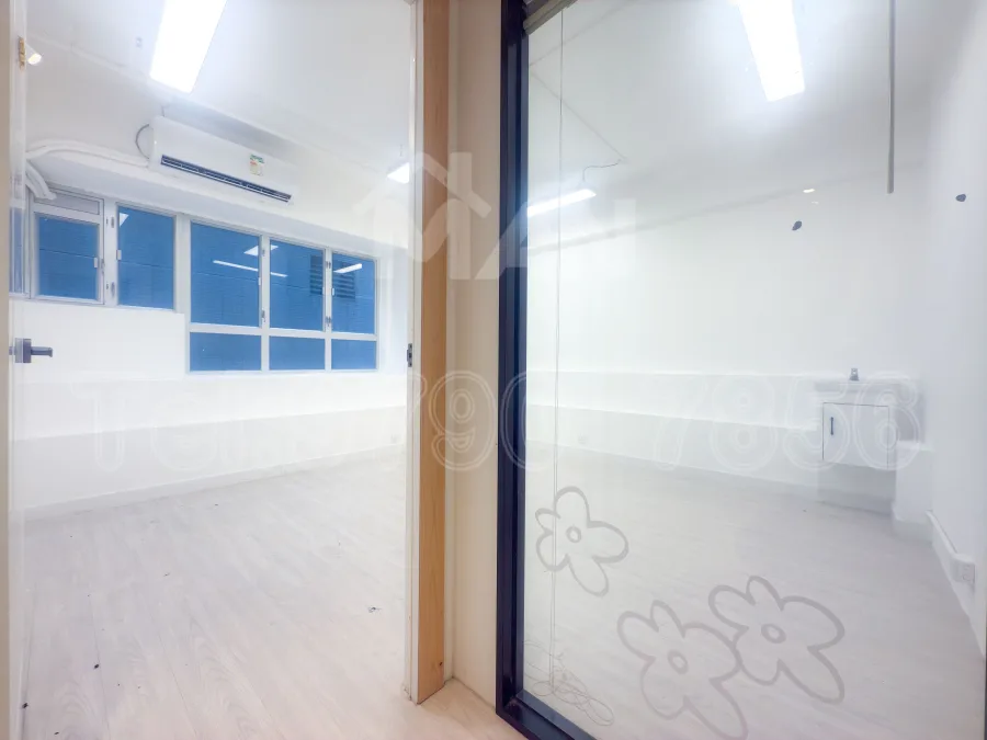 Rm.C1 世貿大樓 World Interests Building MANHKCOM 工廈租盤 觀塘租盤 觀塘租工作室 觀塘網店出租 觀塘多用途工作室出租 租觀塘樓上舖 觀塘工廈出租 觀塘工作室出租 觀塘studio出租 觀塘分租單位 租觀塘工作室 觀塘樓上網店出租 觀塘租樓上舖 觀塘樓上舖出租