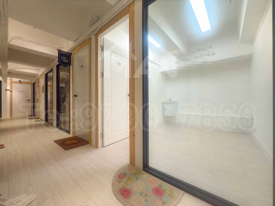 Rm.A15 世貿大樓 World Interests Building MANHKCOM 工廈租盤 觀塘租盤 觀塘租工作室 觀塘網店出租 觀塘多用途工作室出租 租觀塘樓上舖 觀塘工廈出租 觀塘工作室出租 觀塘studio出租 觀塘分租單位 租觀塘工作室 觀塘樓上網店出租 觀塘租樓上舖 觀塘樓上舖出租