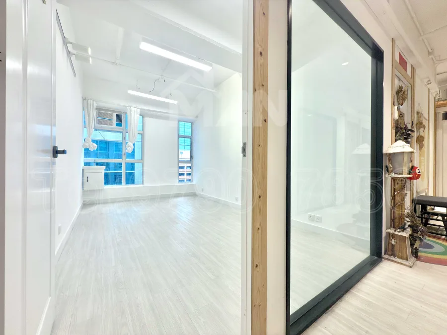 B2 有利中心 yau lee centre MANHKCOM 工廈租盤 觀塘租盤 觀塘租工作室 觀塘網店出租 觀塘多用途工作室出租 租觀塘樓上舖 觀塘工廈出租 觀塘工作室出租 觀塘studio出租 觀塘分租單位 租觀塘工作室 觀塘樓上網店出租 觀塘租樓上舖 觀塘樓上舖出租