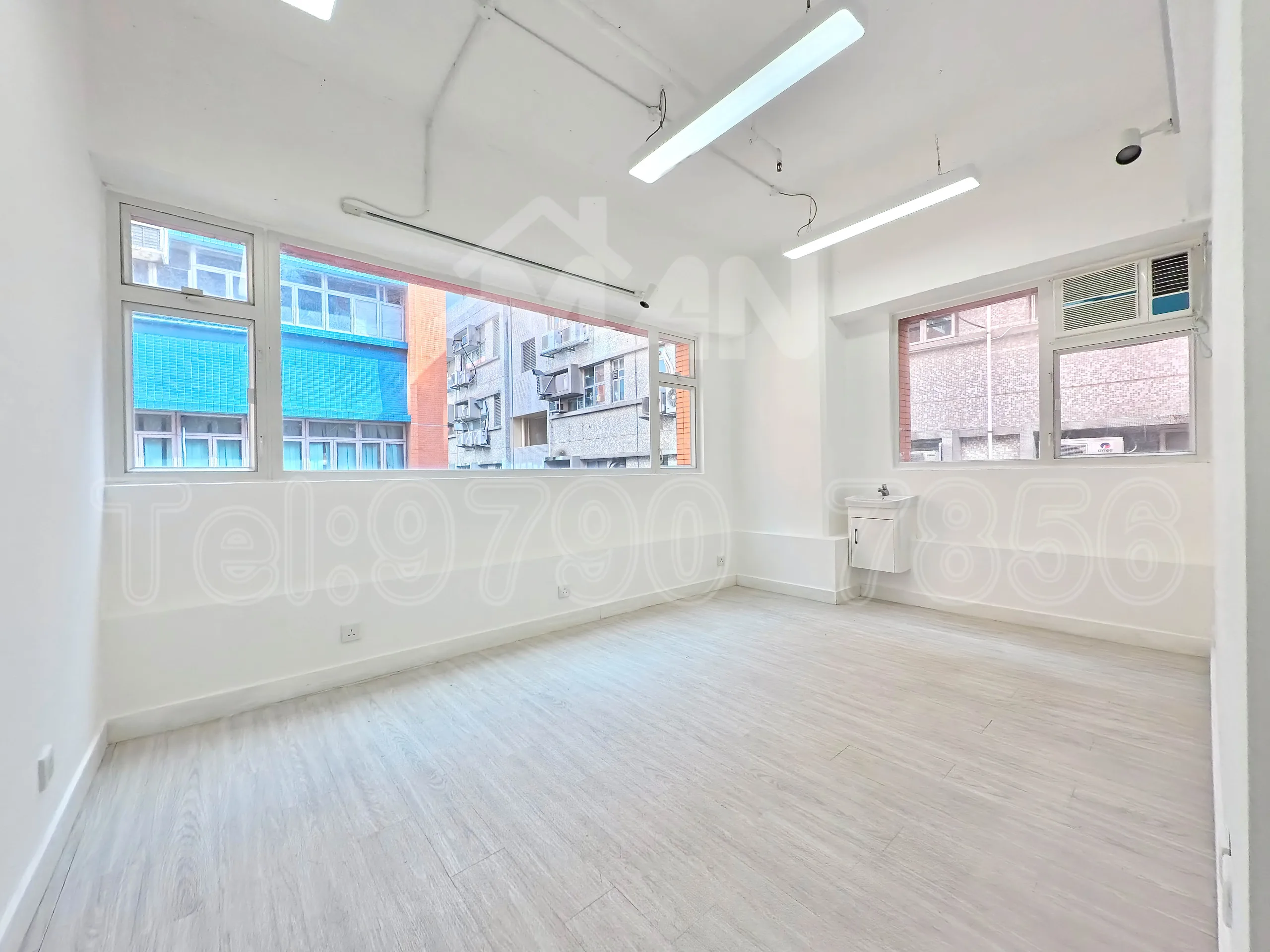 Rm.C5 駱駝漆大廈 1座 Camel Paint Building Block I MANHKCOM 工廈租盤 觀塘租盤 觀塘租工作室 觀塘網店出租 觀塘多用途工作室出租 租觀塘樓上舖 觀塘工廈出租 觀塘工作室出租 觀塘studio出租 觀塘分租單位 租觀塘工作室 觀塘樓上網店出租 觀塘租樓上舖 觀塘樓上舖出租